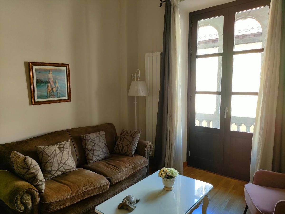 Apartamento Nueva Del Santisimo Granada Ngoại thất bức ảnh